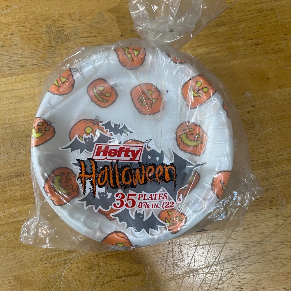 Vtg Hefty Halloween Foam Plates 35 Count Pumpkin Bat 8.875‎ Inch New Sealed